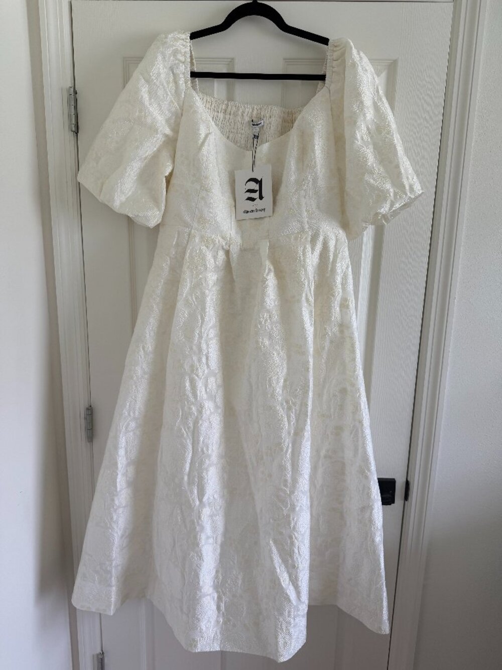 Maison Amory Maiden Dress Cream Floral Jacquard Bridal Midi 4X NWT
